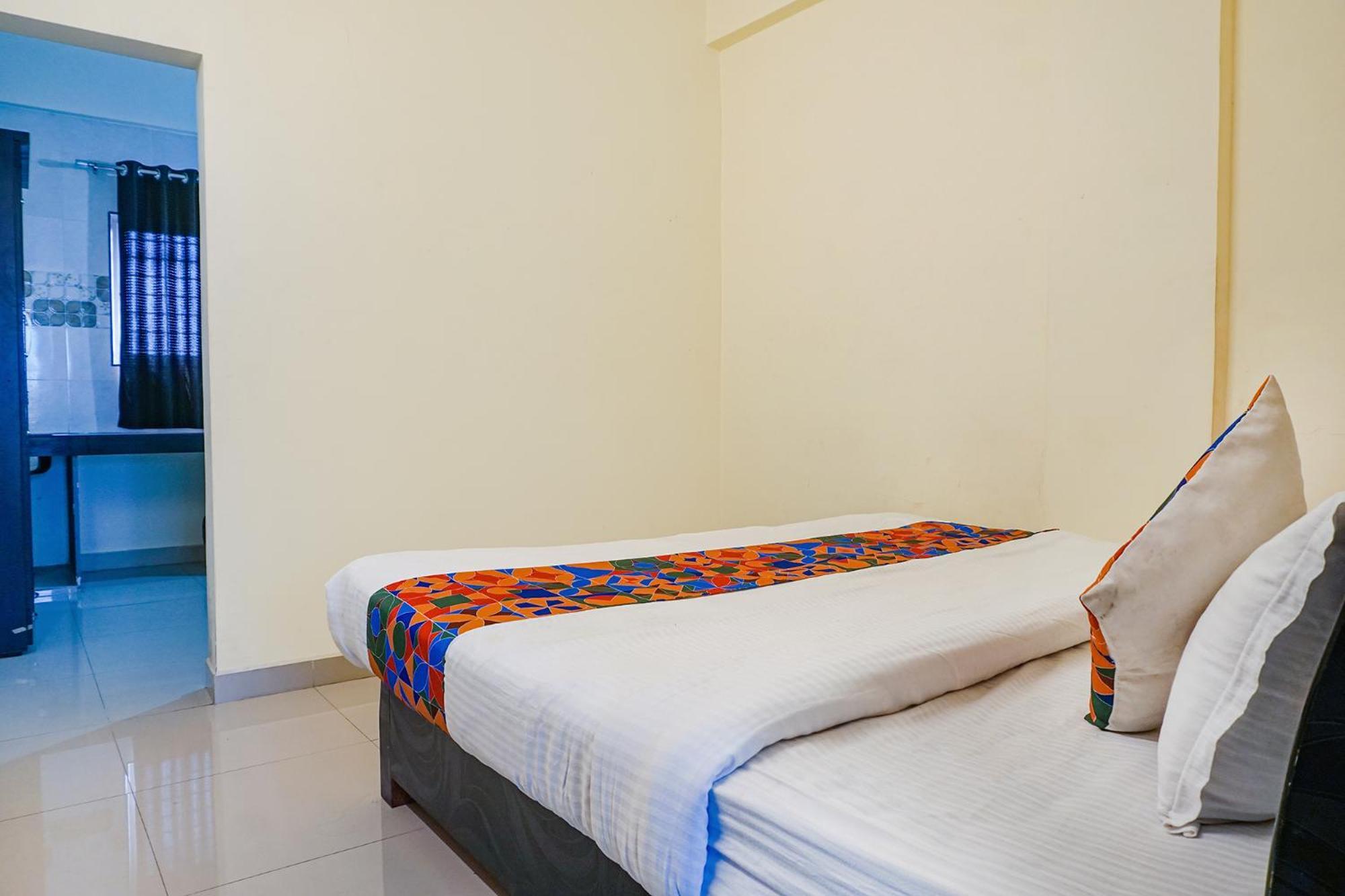 Fabexpress Vaishnav Inn Talegaon Dabhade ภายนอก รูปภาพ